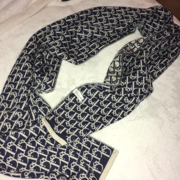 Dior Accessories - Dior Double Sided Scarf!
